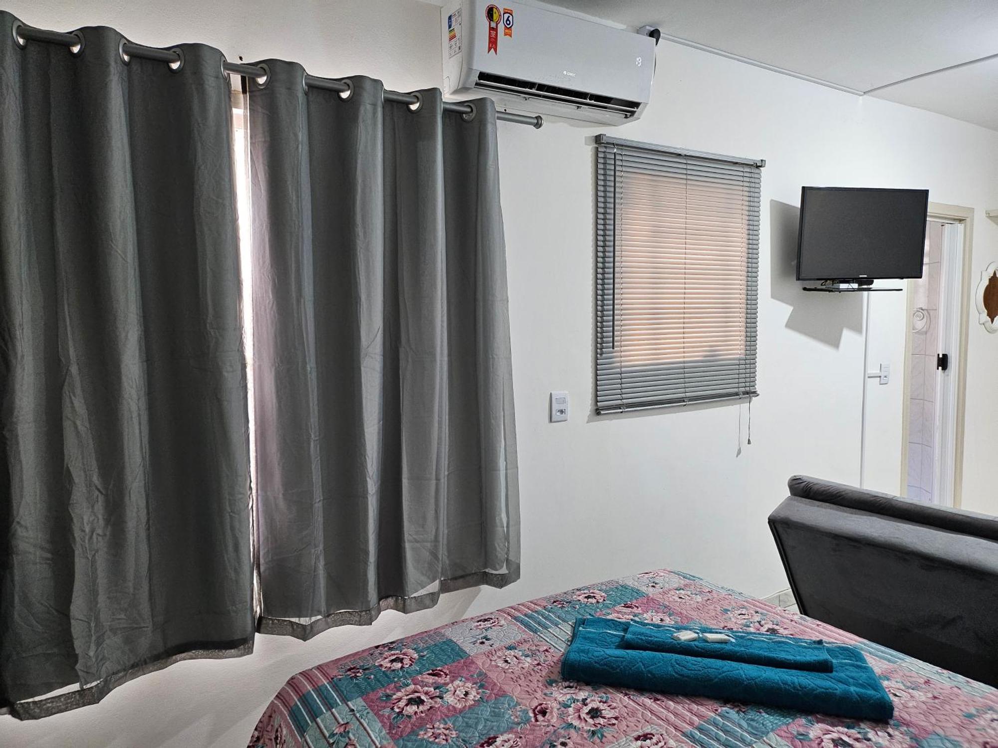 Consulado Americano Apartamento 50 Metros Da Entrada Para Visto Consulado Eua Porto Alegre Com Garagem Екстериор снимка